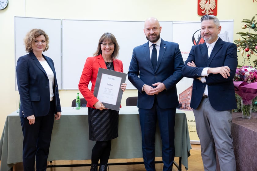 Wręczenie dyplomów dyrektorom placówek oświatowych, 10.01.2024